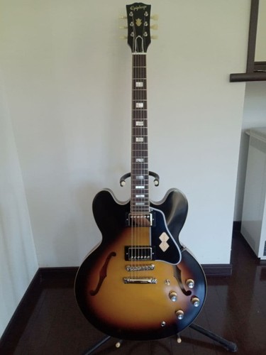 Epiphone inspired gibson - by,